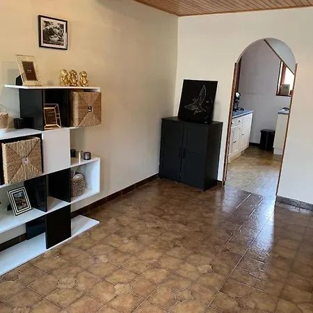 Vakantiehuis Maison De Village Avec Cour Au Calme *