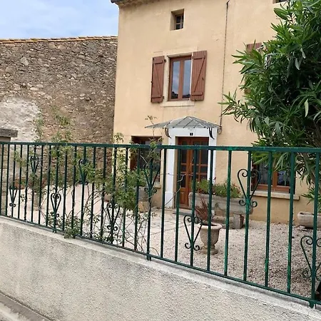 Maison De Village Avec Cour Au Calme * Fontcouverte (Aude)